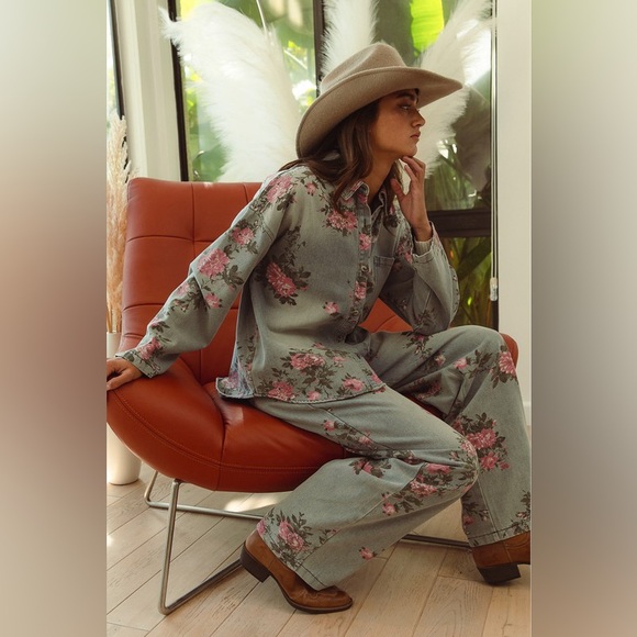 Denim floral rose elastic waist wide leg flare denim jeans pants - Picture 7 of 8